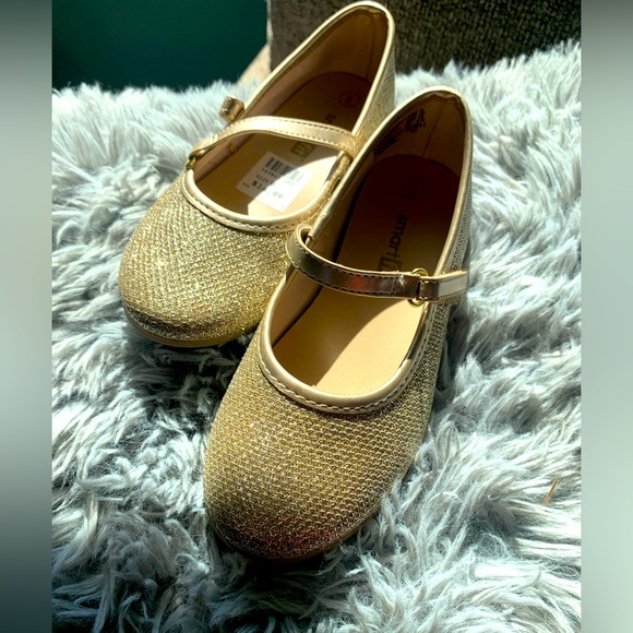 Toddler Size 9 Golden Ballet Flats - Picture 2 of 7